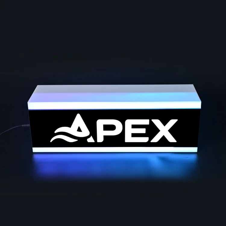 Letreiro luminoso personalizado em acrílico com logotipo de cigarro eletrônico e iluminação LED.