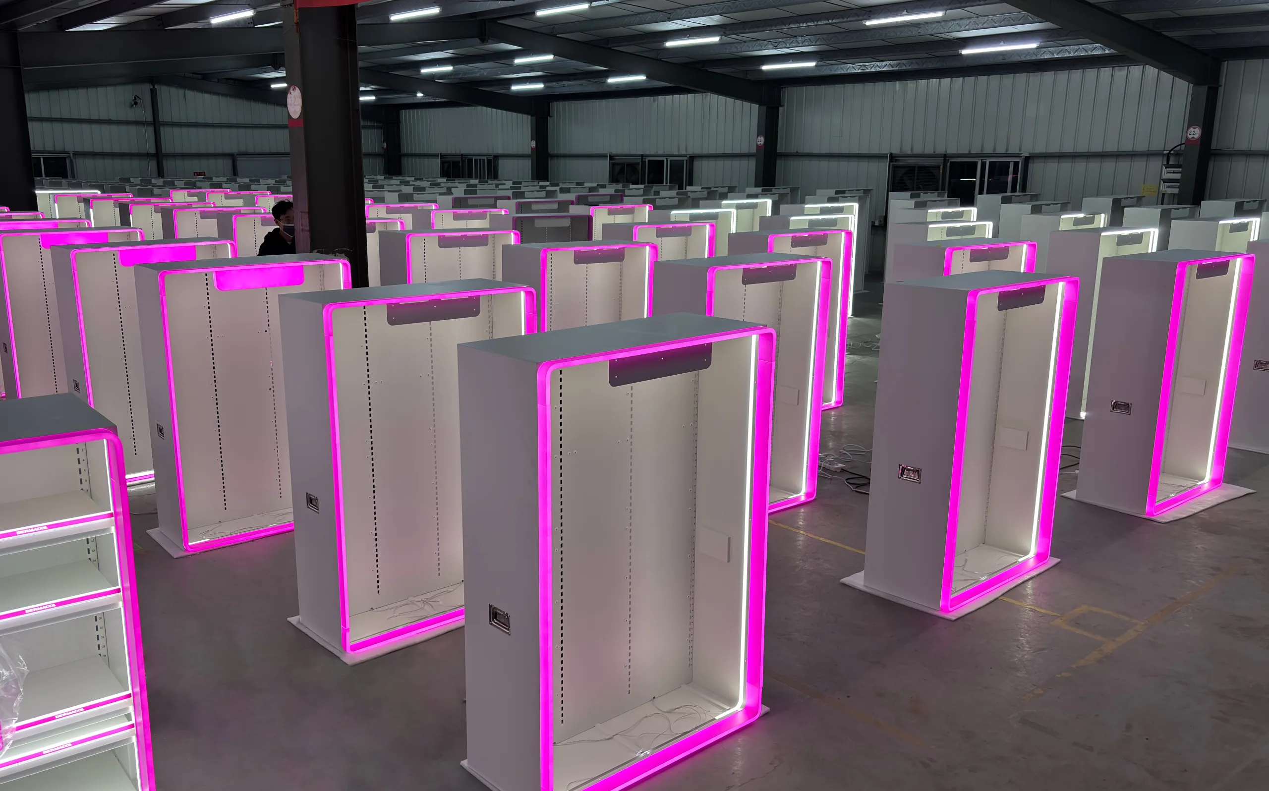 cosmetic display stand